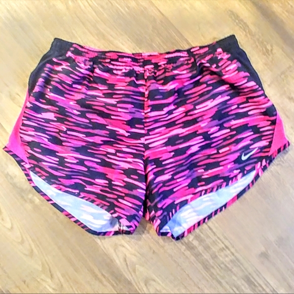 nike pink camo shorts